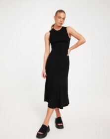 Selected Femme Midimekot – Black – Slfsolina Sl Long Knit Dress – Mekot