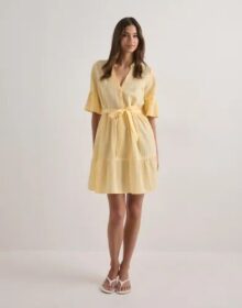 Vero Moda Keltainen – Vmelena 2/4 Short Dress Wvn