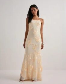 Vero Moda Keltainen – Vmquinn Sl Maxi Dress Exp