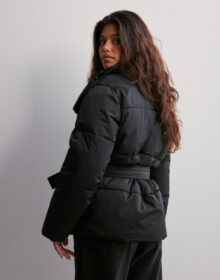 Vero Moda Musta – Vmashley Jacket Boo