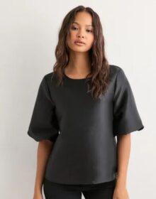 Vero Moda Musta – Vmdaisy 2/4 O-Neck Top Wvn Exp SB6
