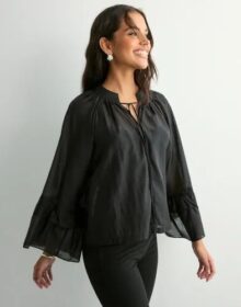 Vero Moda Musta – Vmjenna 7/8 Frill Top Wvn Ga