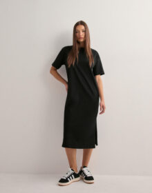 Vero Moda Musta – Vmmolly Ss Oversize Calf Dress Noos
