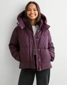Vero Moda Punainen – Vmgretakylie Short Coated Jacket No