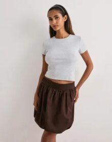 Vero Moda Ruskea – Vmesther Hw Short Balloon Skirt Wvn