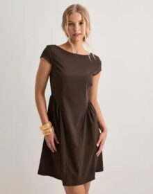 Vero Moda Ruskea – Vmnadi Cap Short Dress Jrs Exp