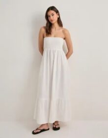 Vero Moda Valkoinen – Awalisa Bandeau Ankle Dress Noos
