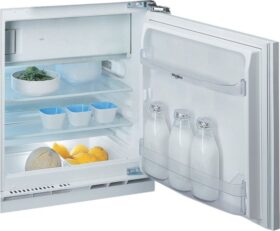 WHIRLPOOL Whirlpool WBUF011 126 L Kalusteisiin sijoitettava E 41 dB N-T 3 kg/24h
